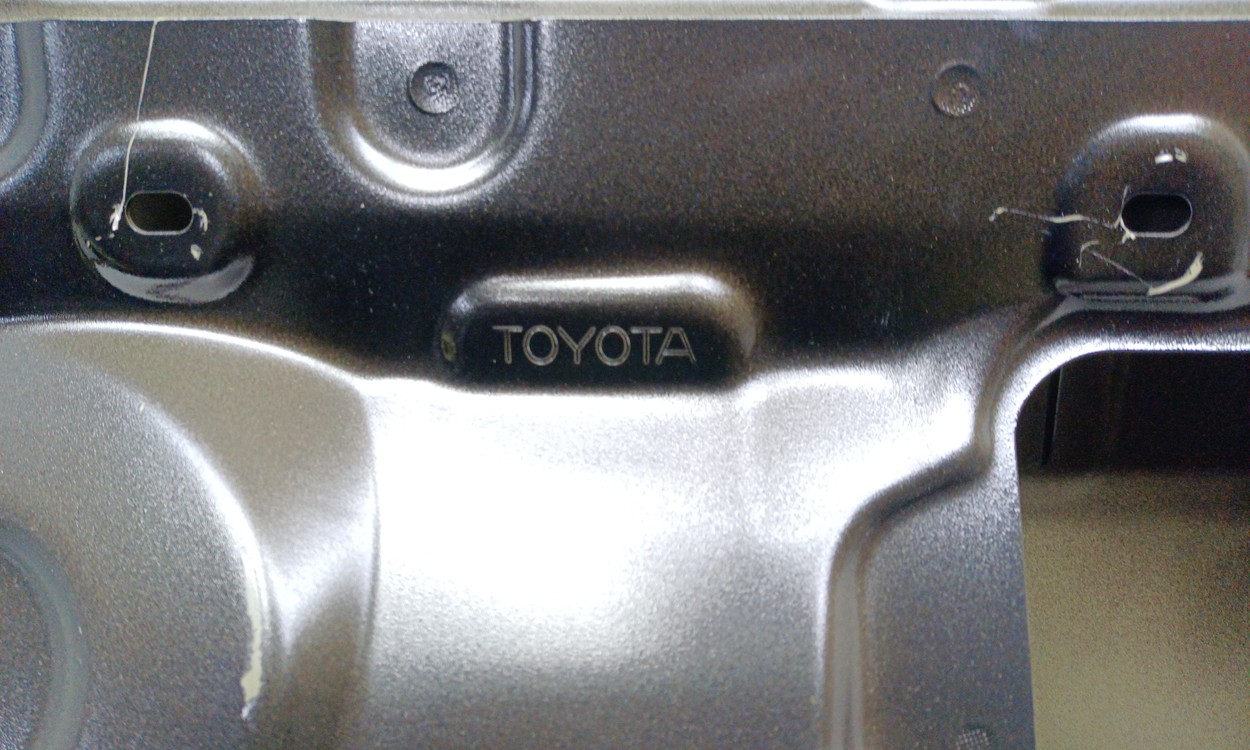 Крышка багажника Toyota Land Cruiser 300