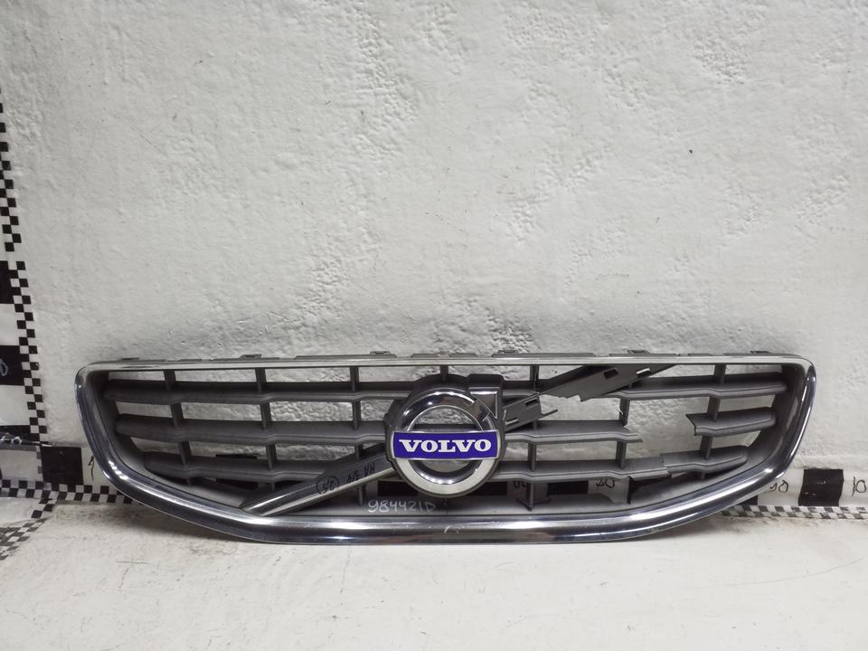 Решетка радиатора Volvo S60 2