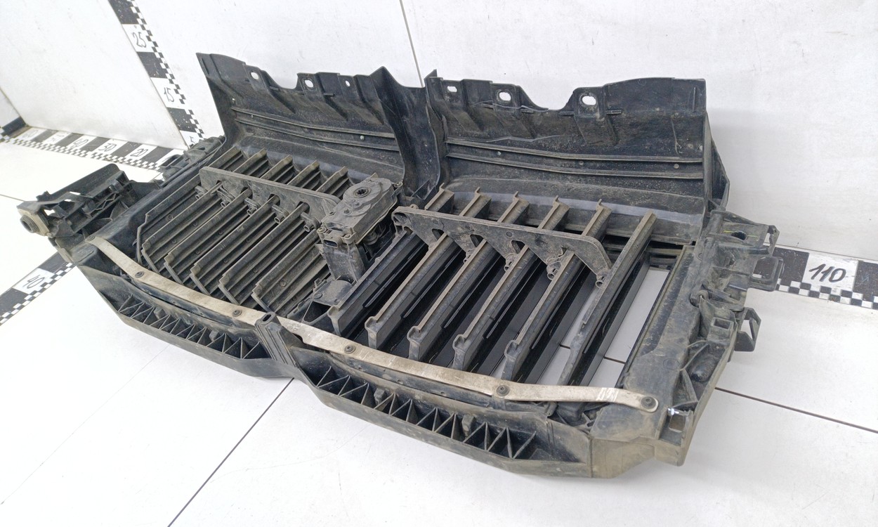 Жалюзи решетки радиатора BMW X7 G07 Restail M-Paket