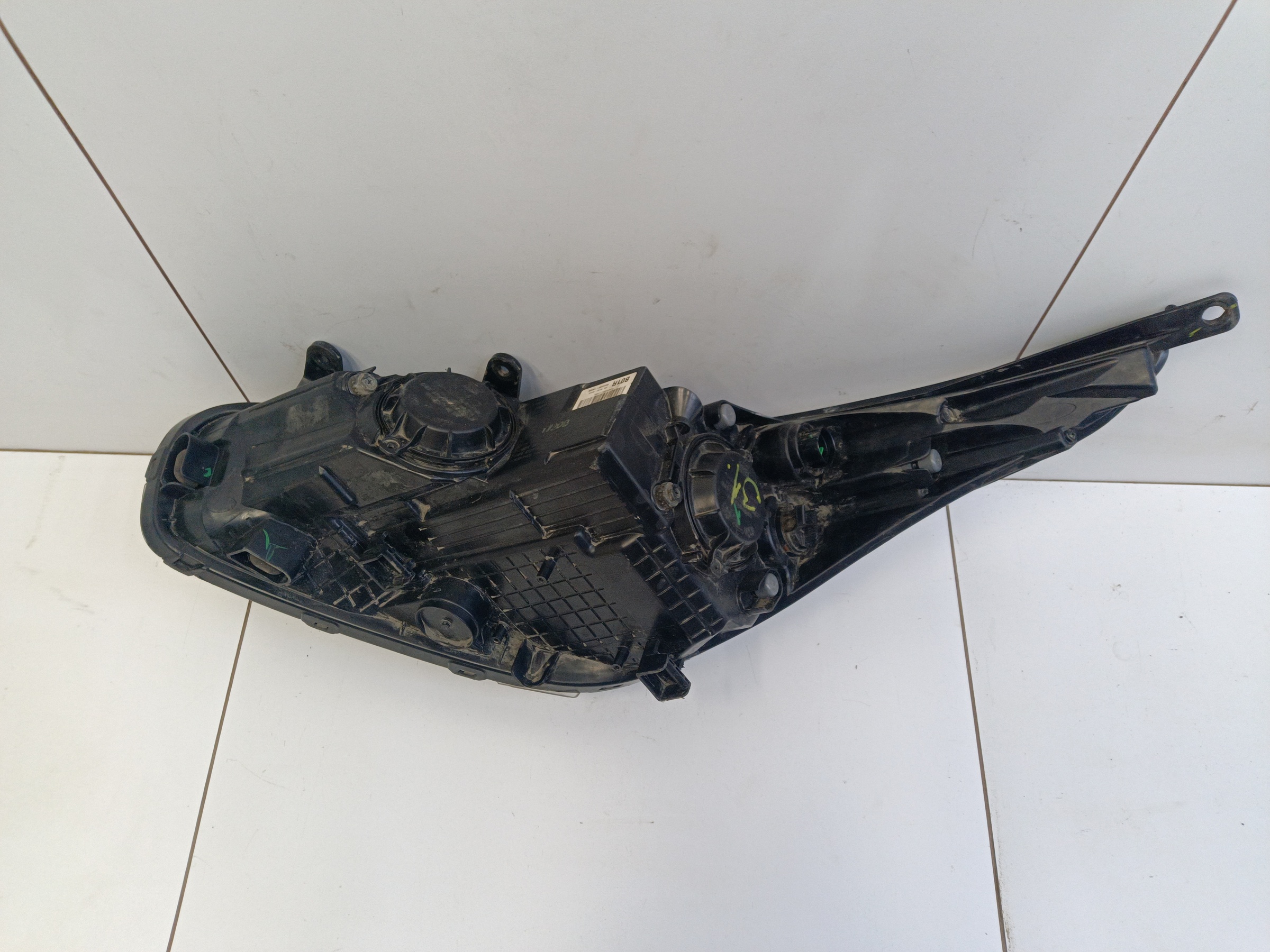 Фара передняя правая Kia Ceed 2 галоген без поворотной лампы