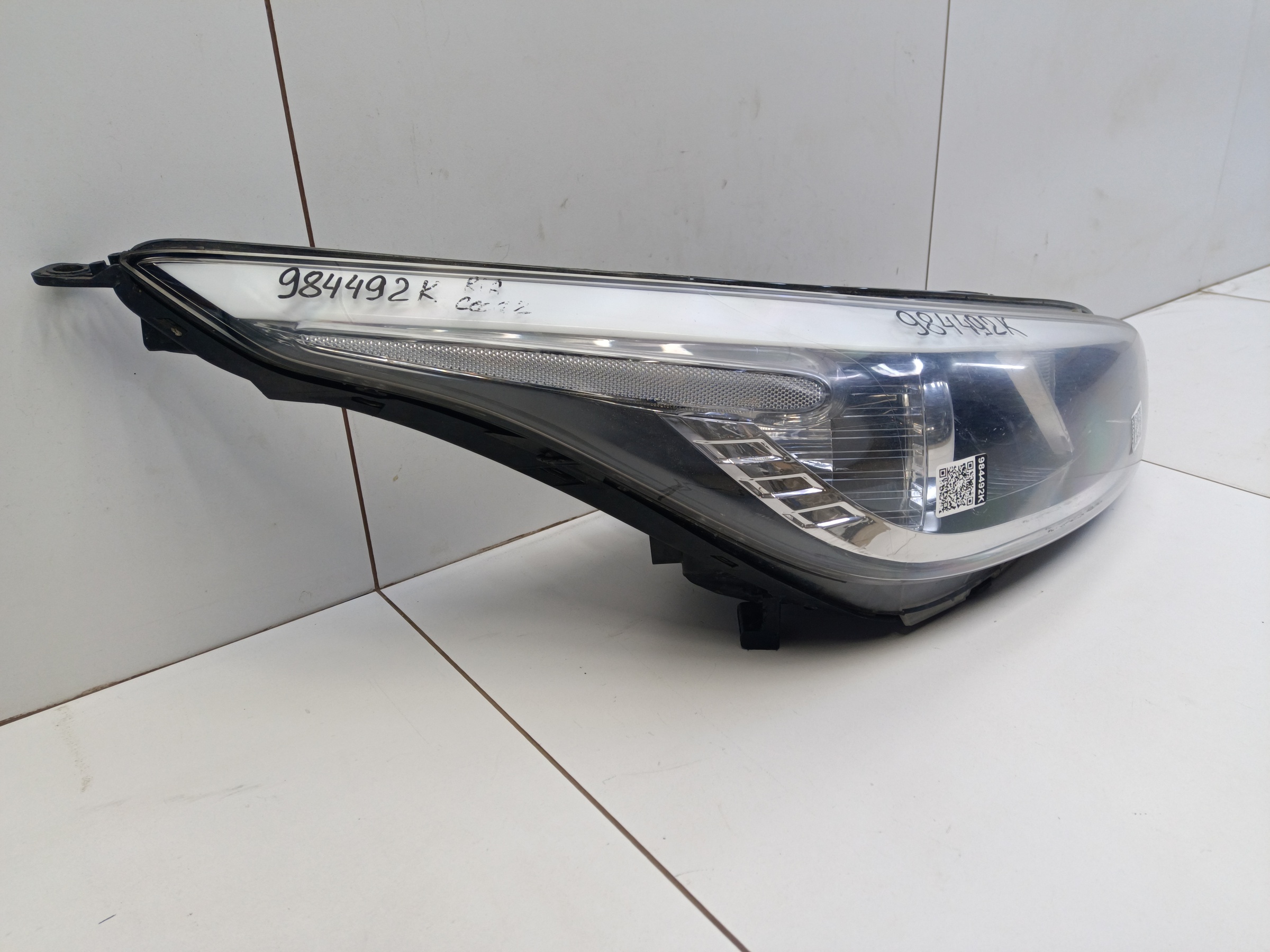 Фара передняя правая Kia Ceed 2 галоген без поворотной лампы