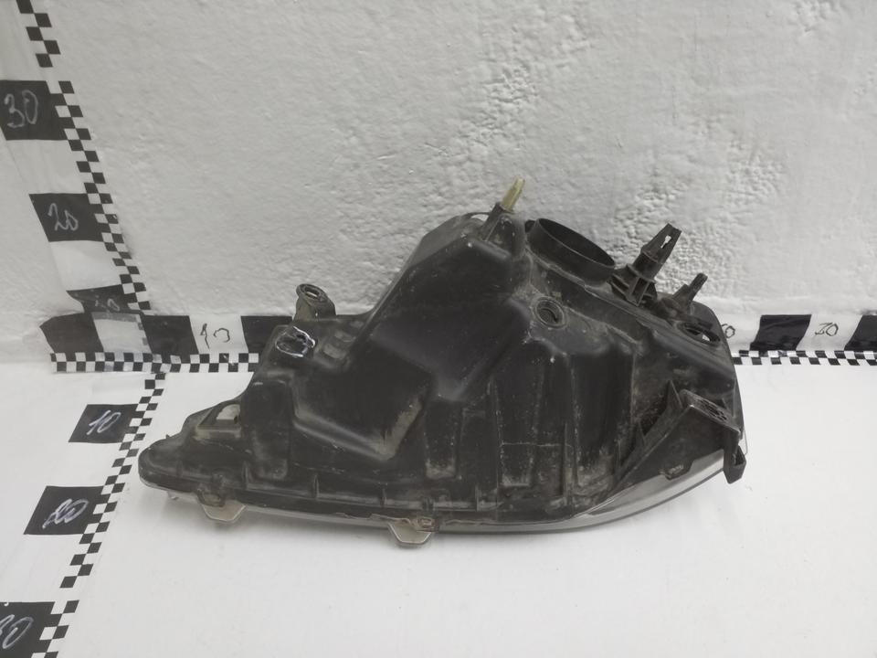 Фара передняя правая Renault Logan 1 Restail