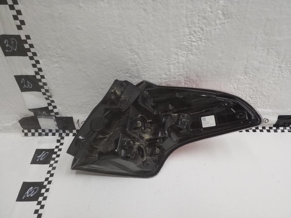 Фонарь задний левый наружный Toyota RAV4 CA40 Restail LED