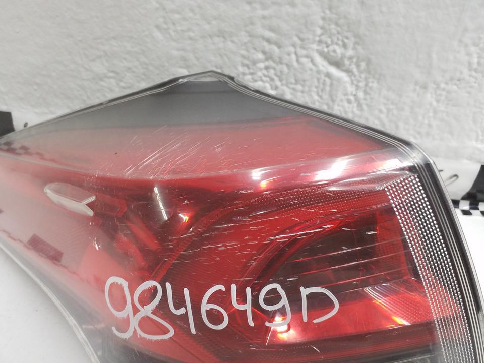 Фонарь задний левый наружный Toyota RAV4 CA40 Restail LED