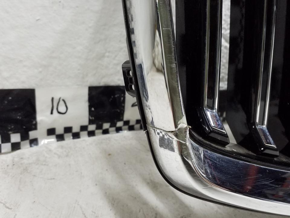 Решётка радиатора Volvo XC60 2