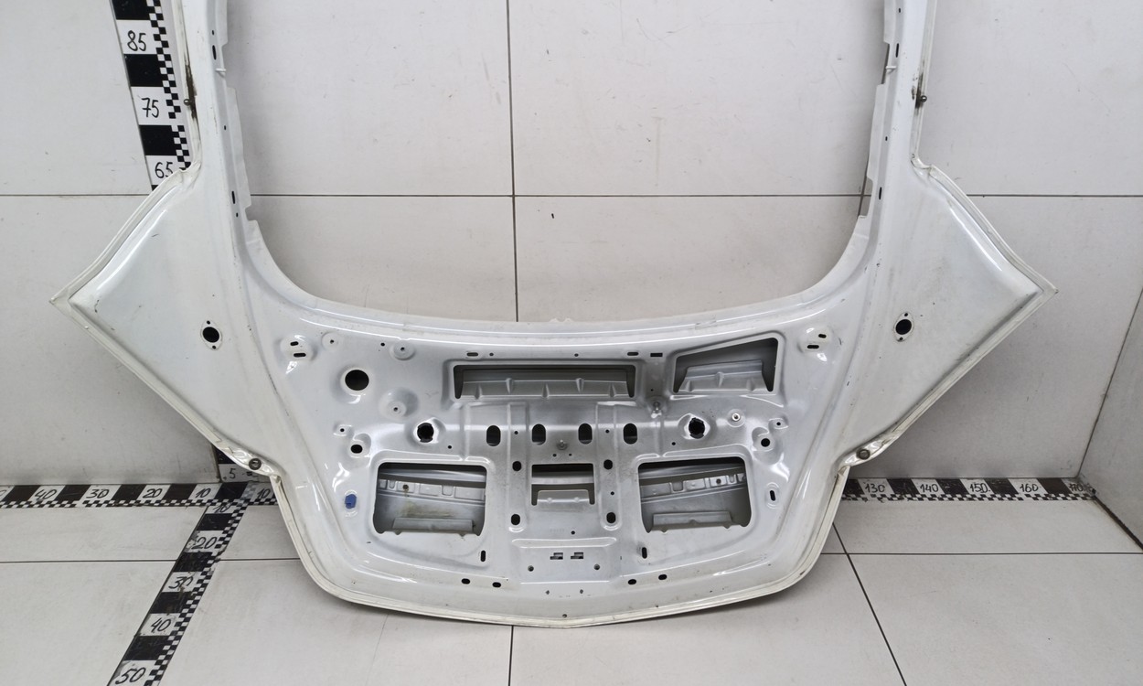 Крышка багажника Opel Insignia 1 Liftback