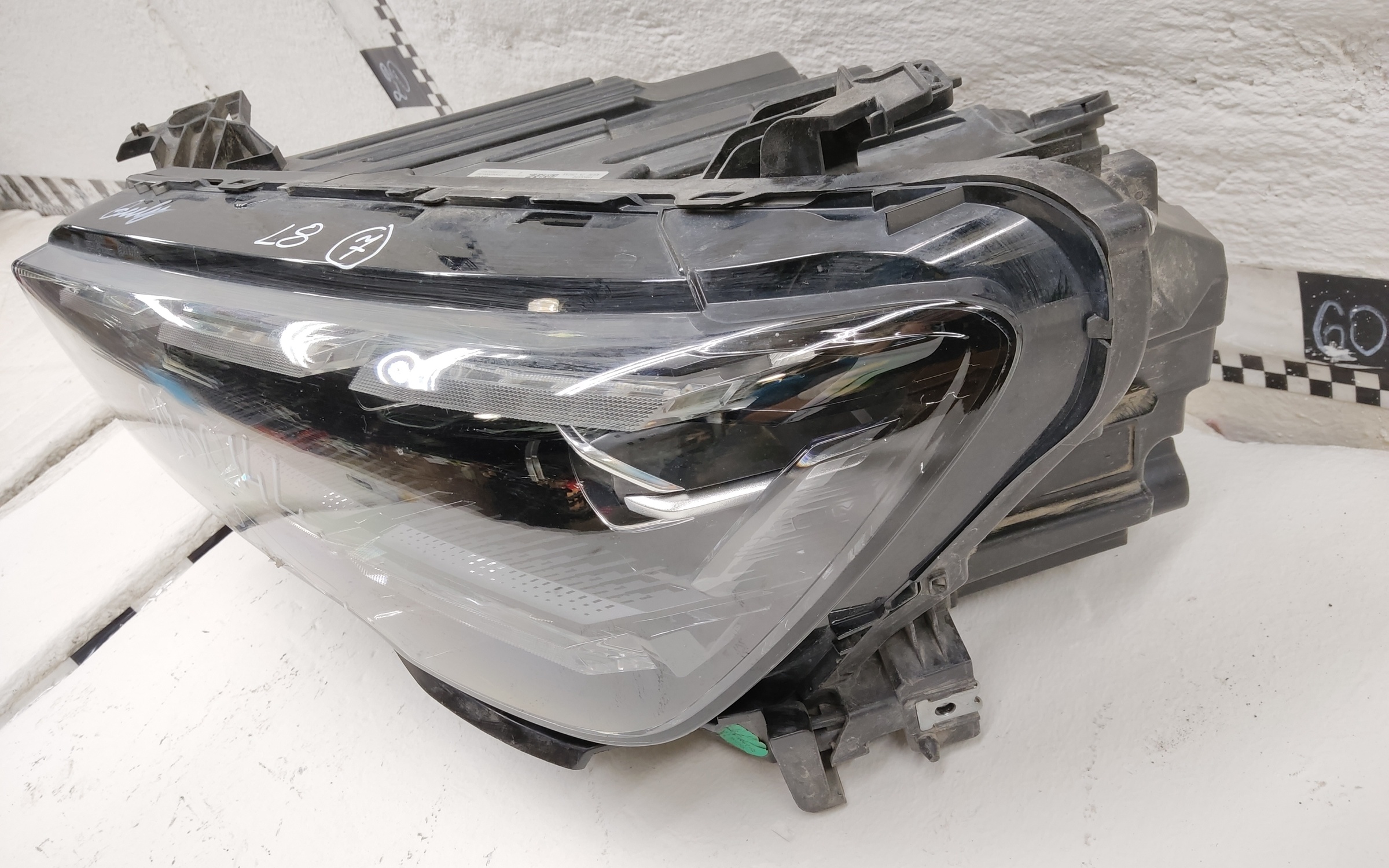 Фара передняя левая Geely Monjaro