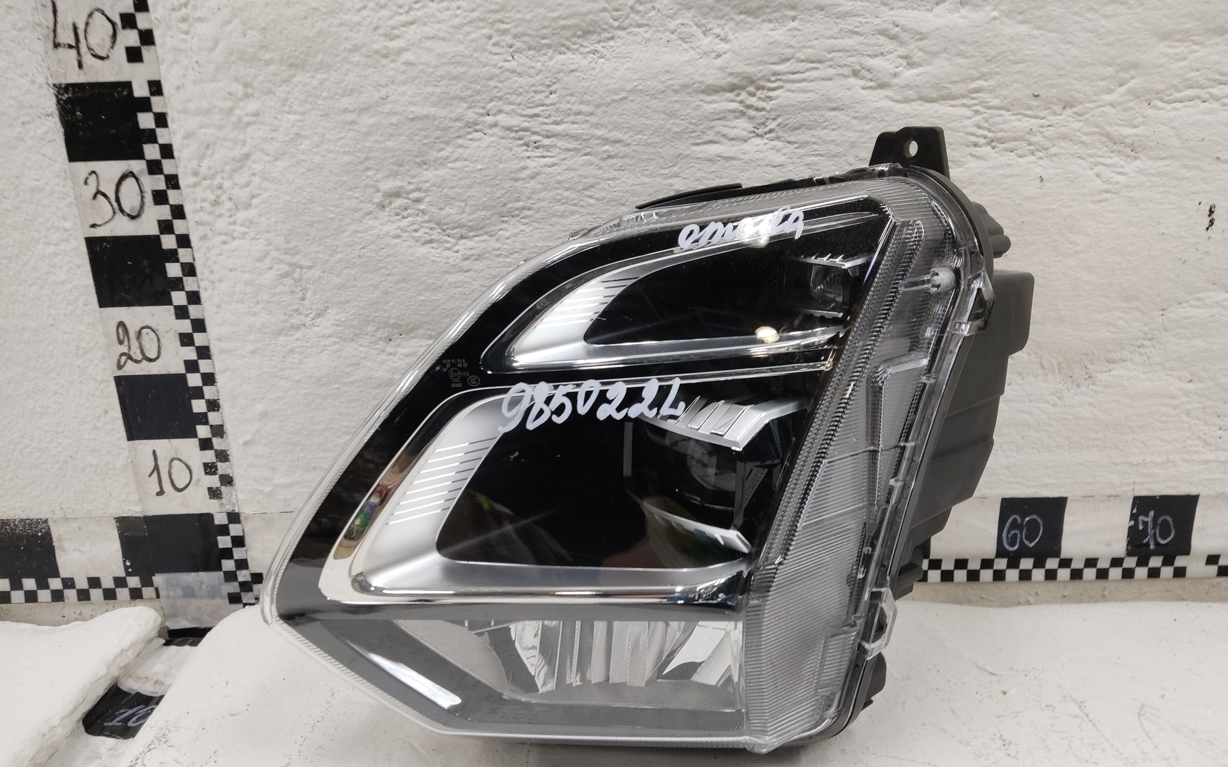 Фара передняя левая Omoda C5 LED