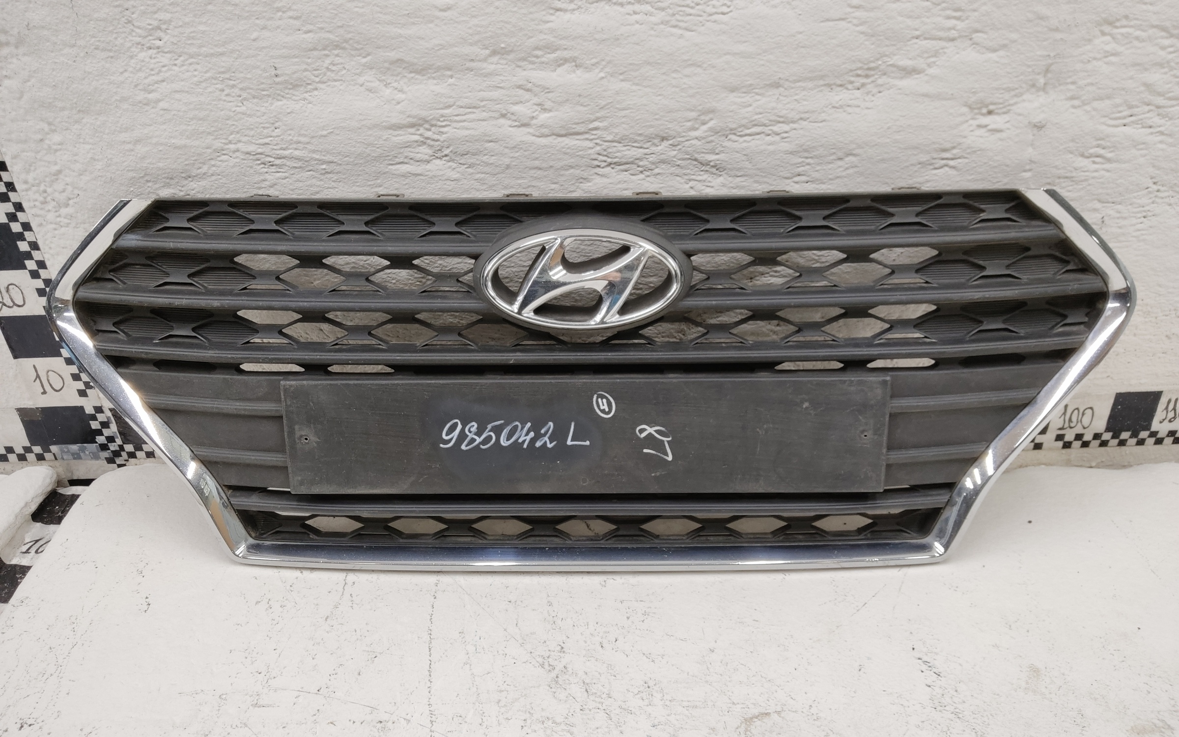 Решетка радиатора Hyundai Solaris 2