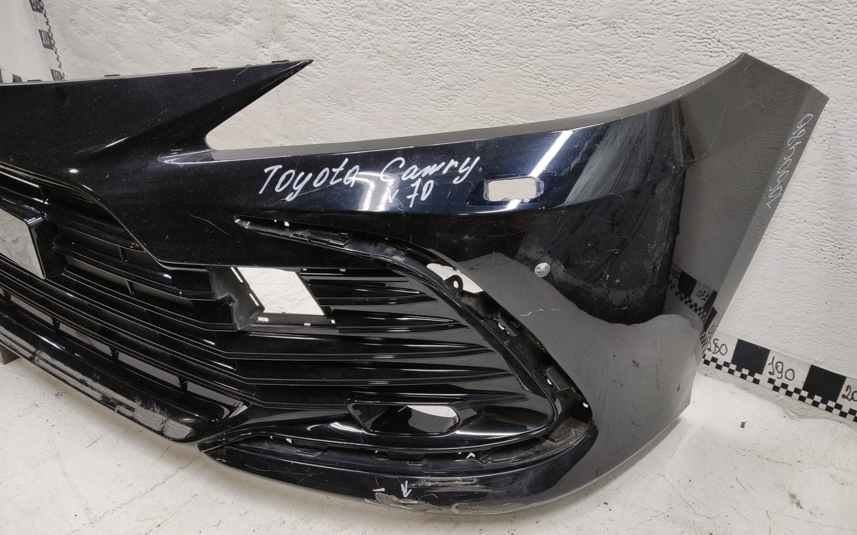 Бампер передний Toyota Camry V70 Restail