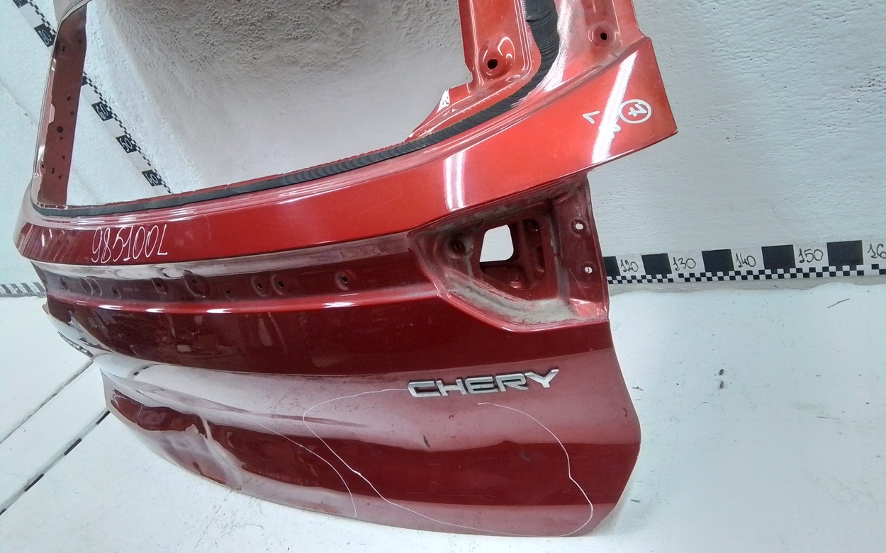 Крышка багажника Chery Tiggo 8