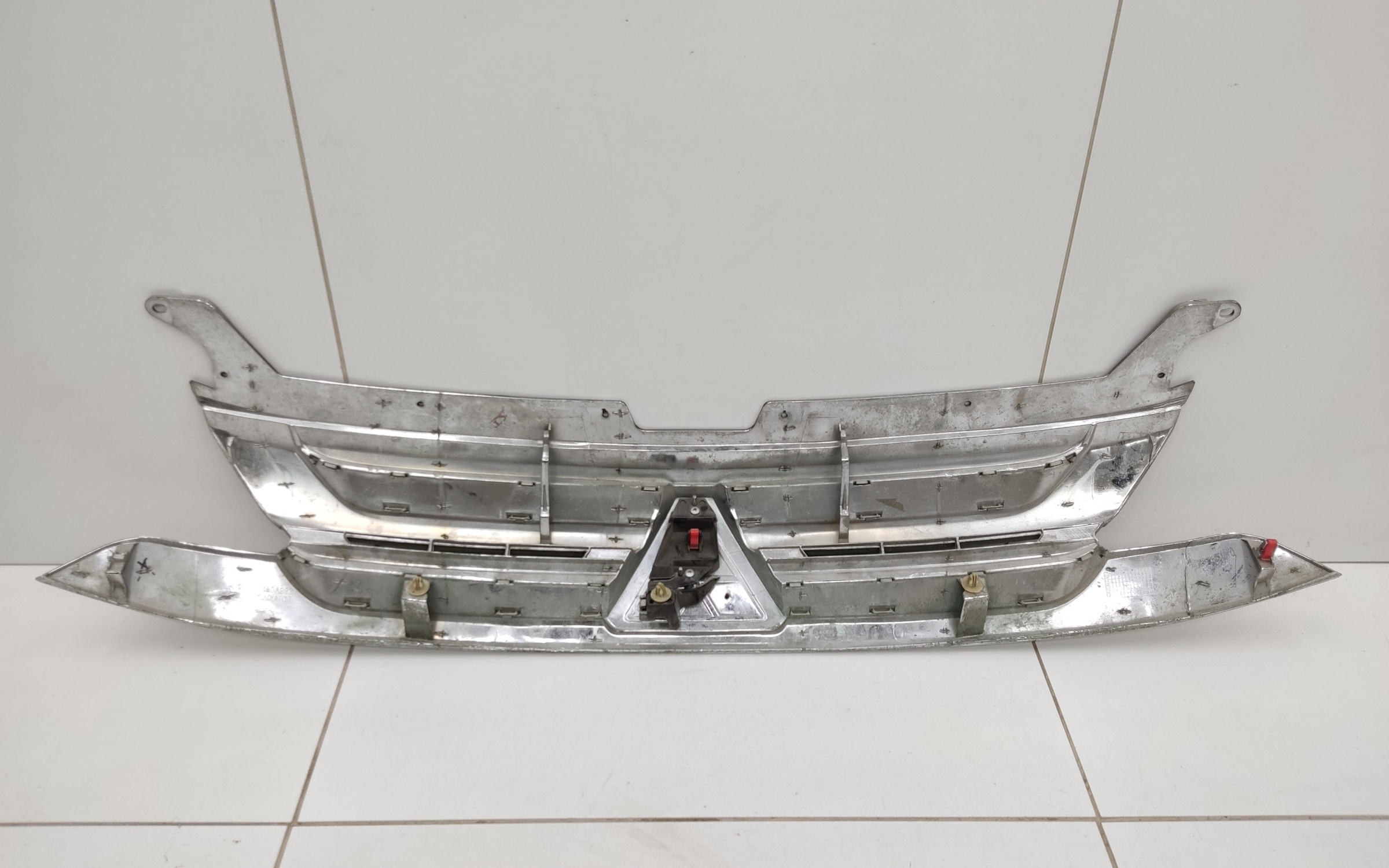 Решетка радиатора Mitsubishi Outlander 3 Restail 2