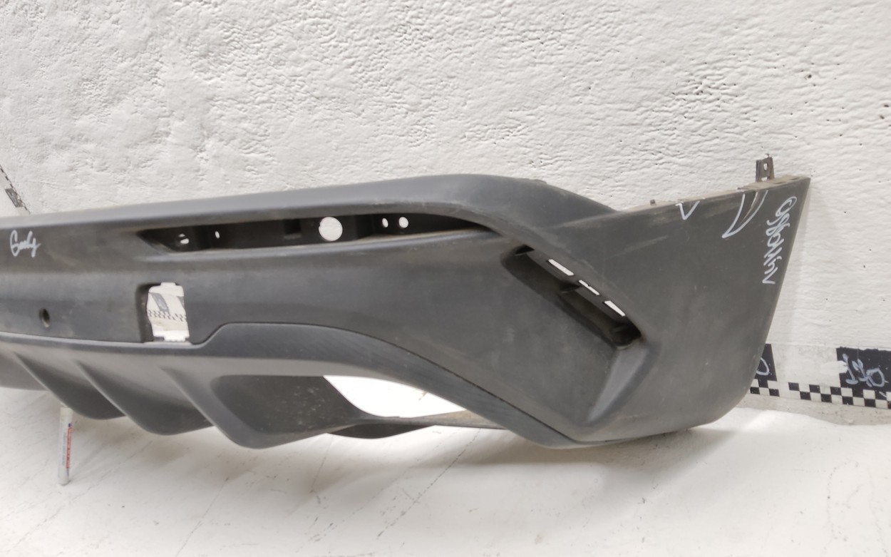 Бампер задний средняя часть Geely Coolray