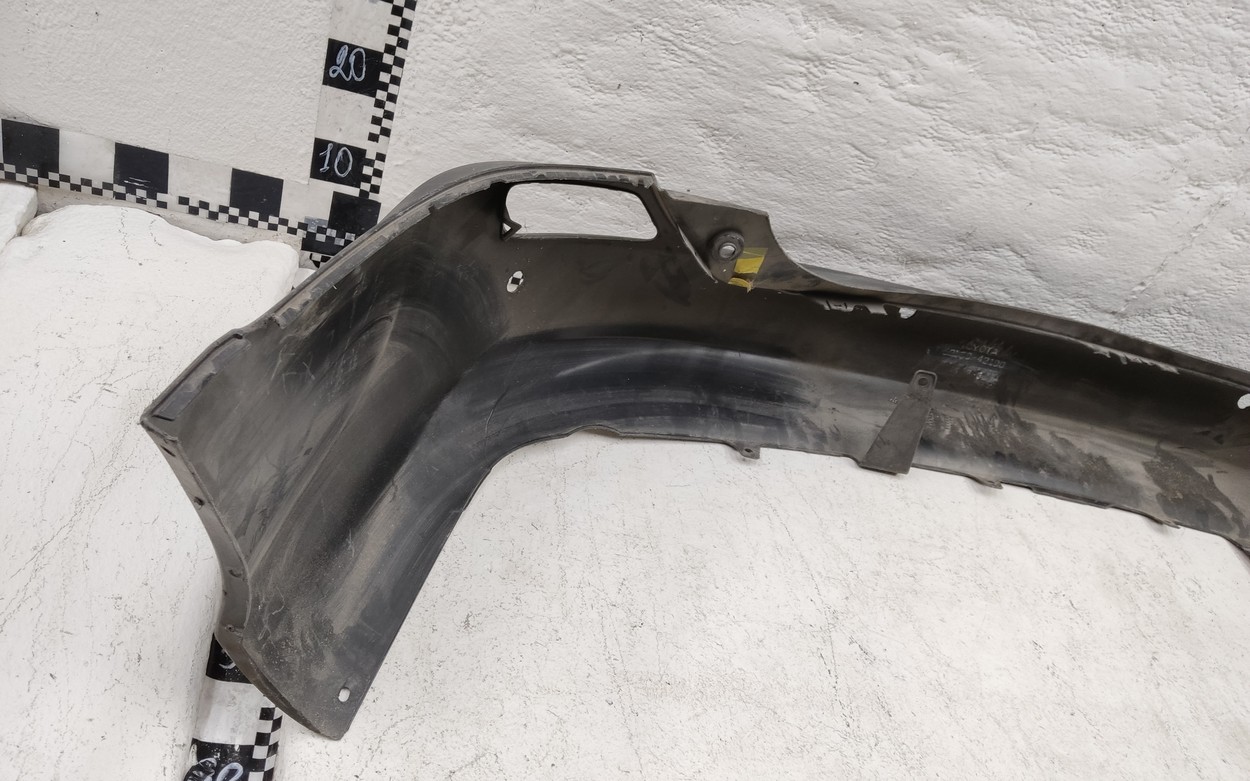 Бампер задний Toyota RAV4 CA40