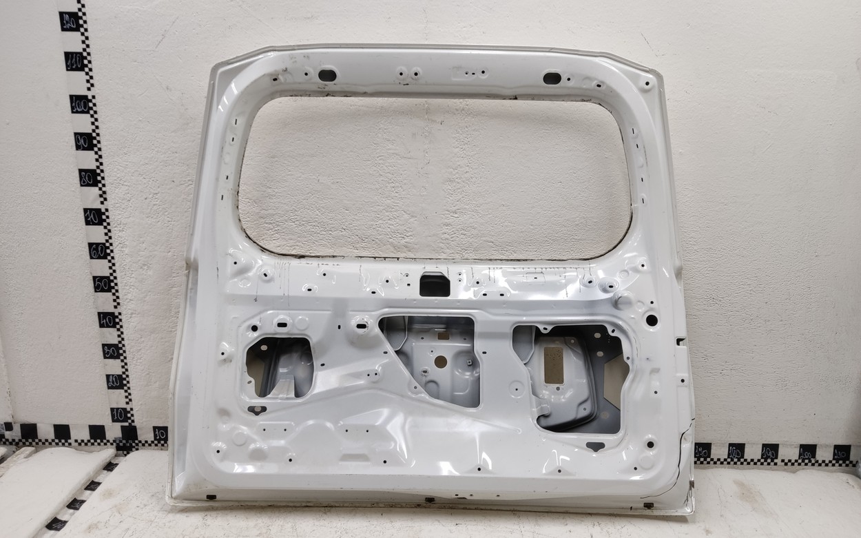 Крышка багажника Toyota Land Cruiser Prado 150 Restail 2