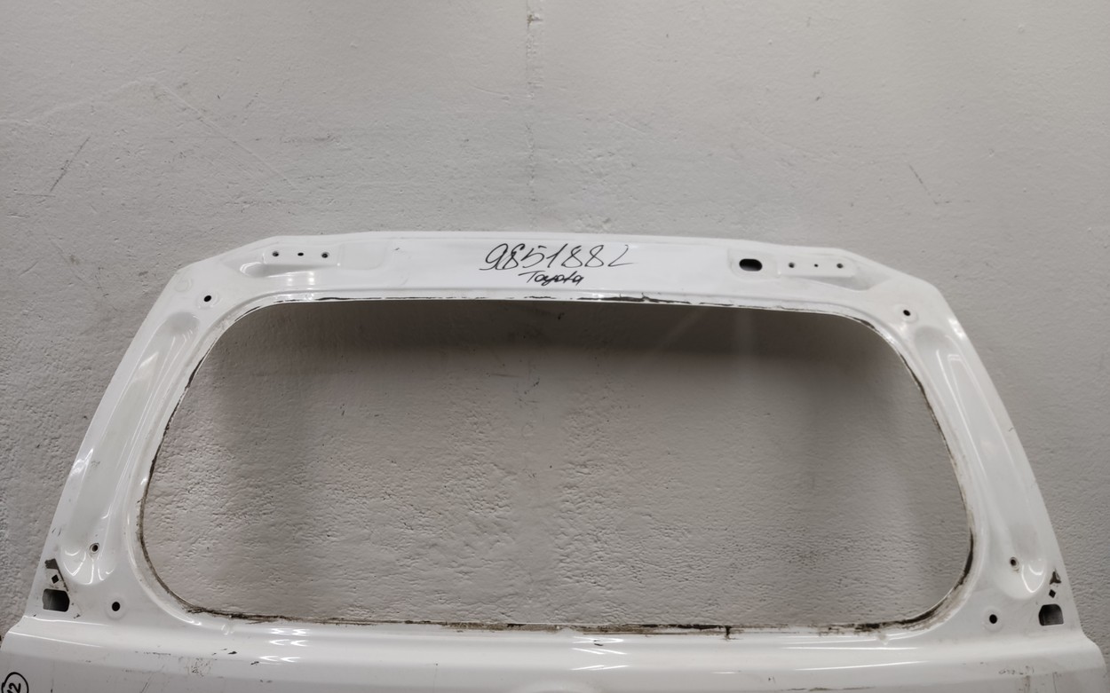 Крышка багажника Toyota Land Cruiser Prado 150 Restail 2