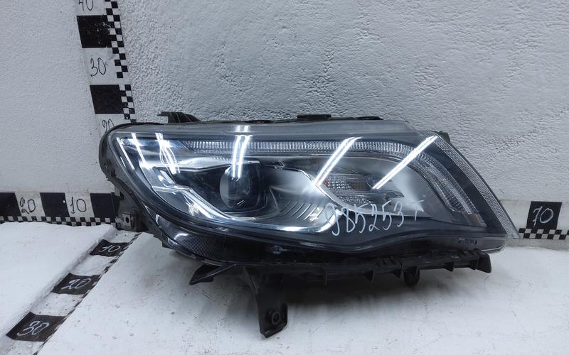 Фара передняя правая Geely Atlas LED