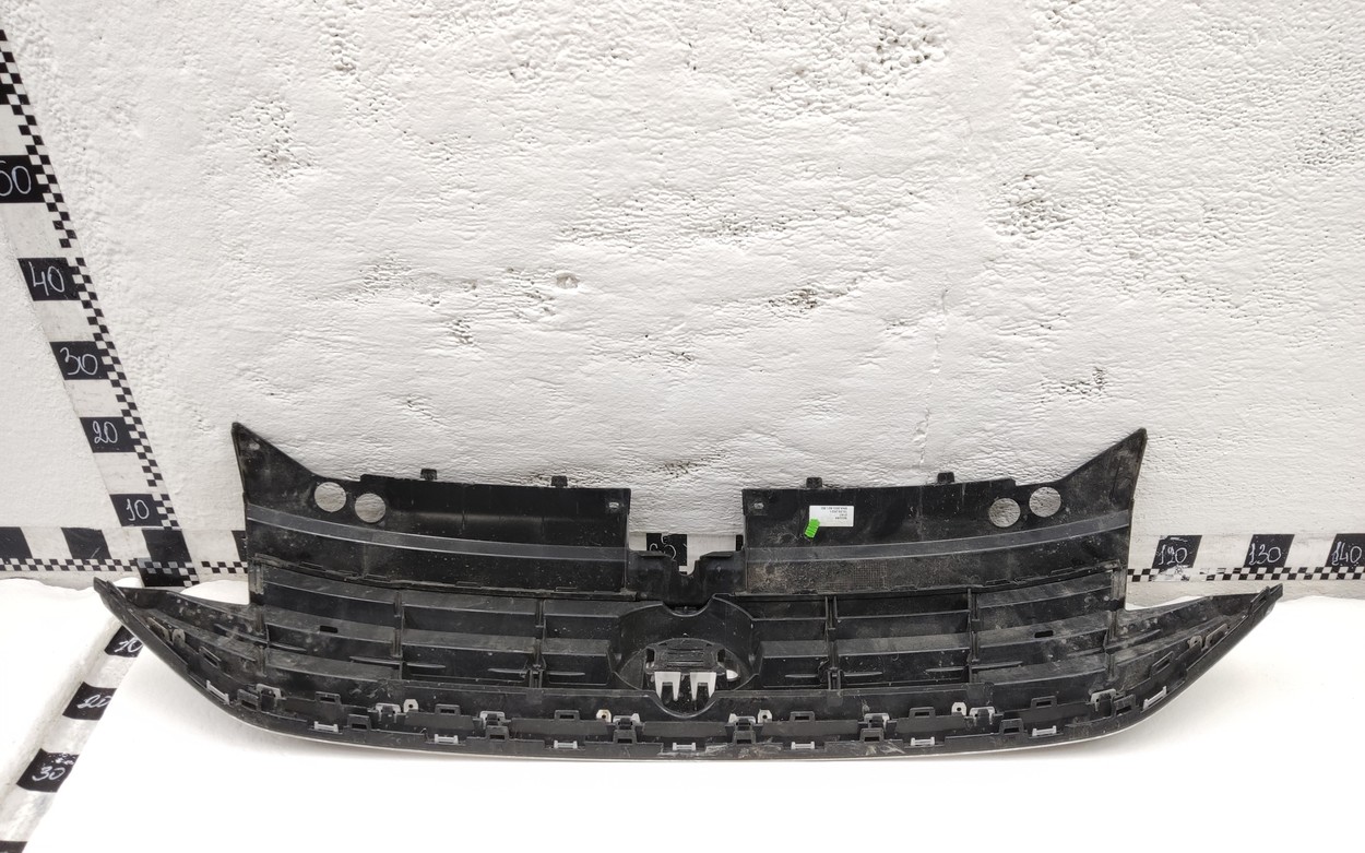 Решетка радиатора Volkswagen Tiguan 2 Restail