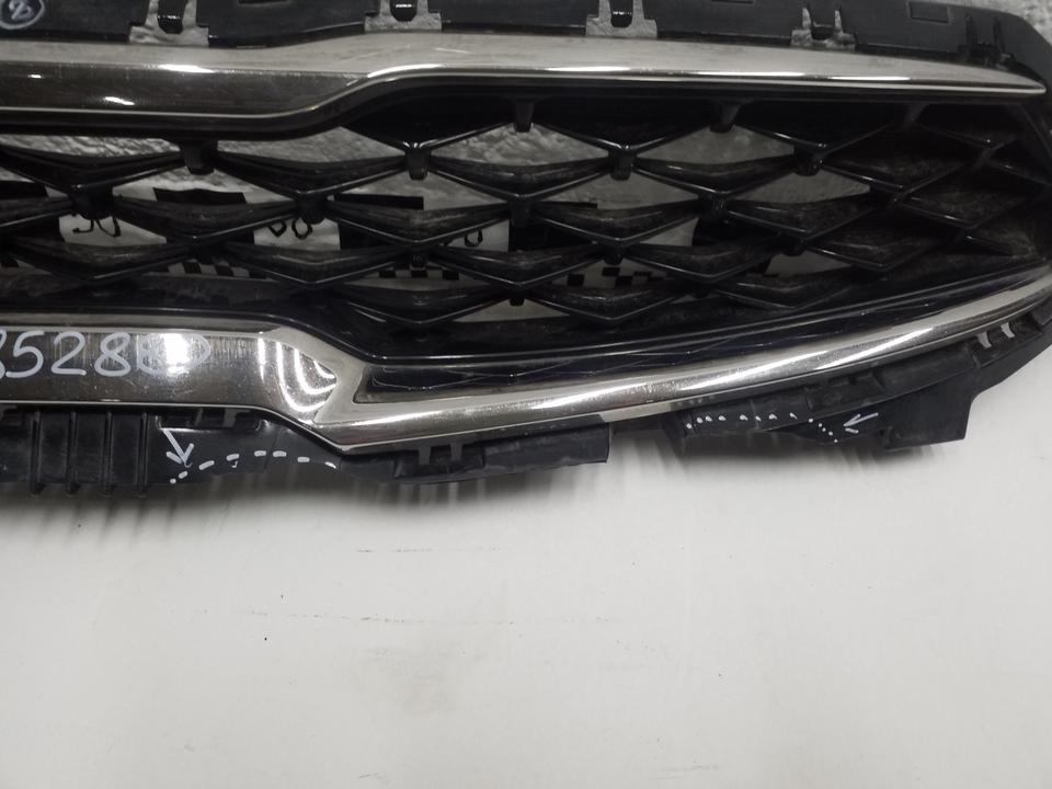 Решетка радиатора Kia Cerato 4