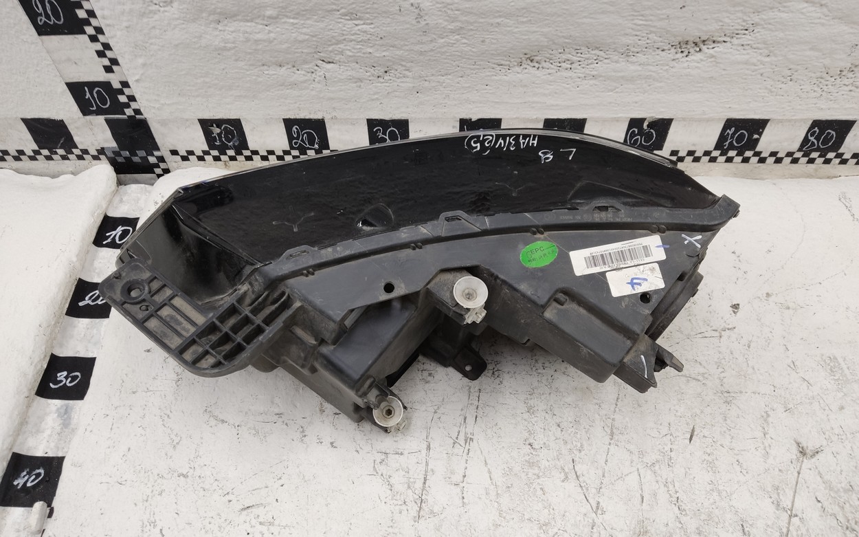 Фара передняя правая Belgee X50 LED