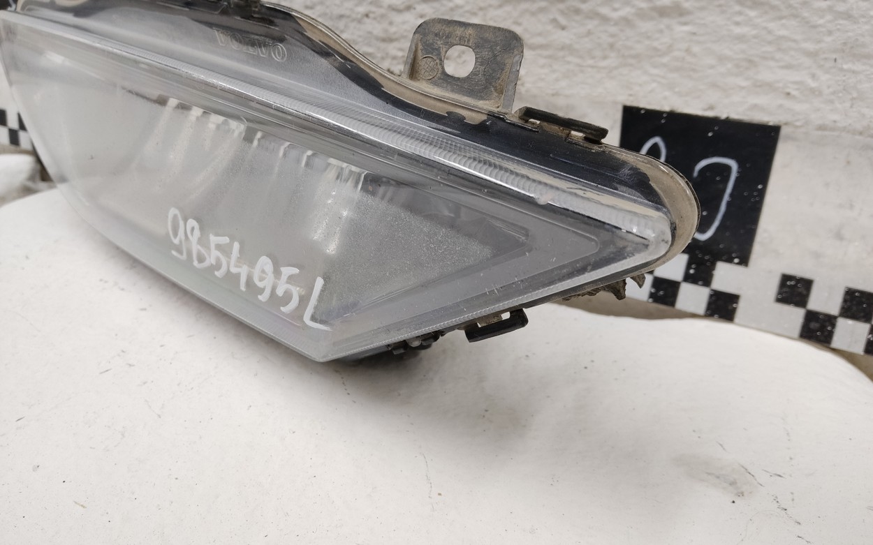 Фара ПТФ передняя правая Volvo XC90 2 LED