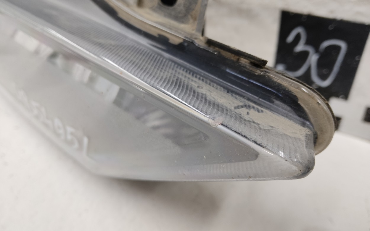 Фара ПТФ передняя правая Volvo XC90 2 LED