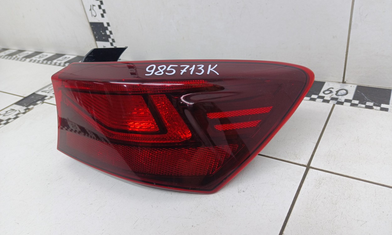 Фонарь задний правый внешний Kia Cerato 4