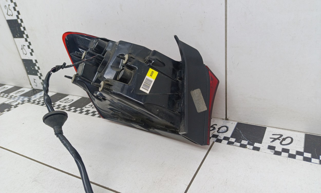 Фонарь задний правый внешний Kia Cerato 4