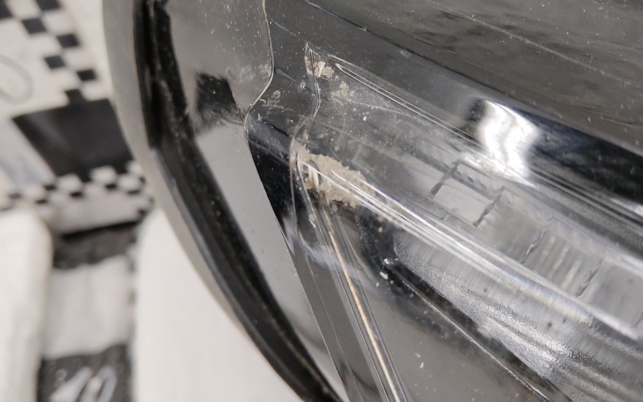 Фара передняя правая Geely Coolray LED