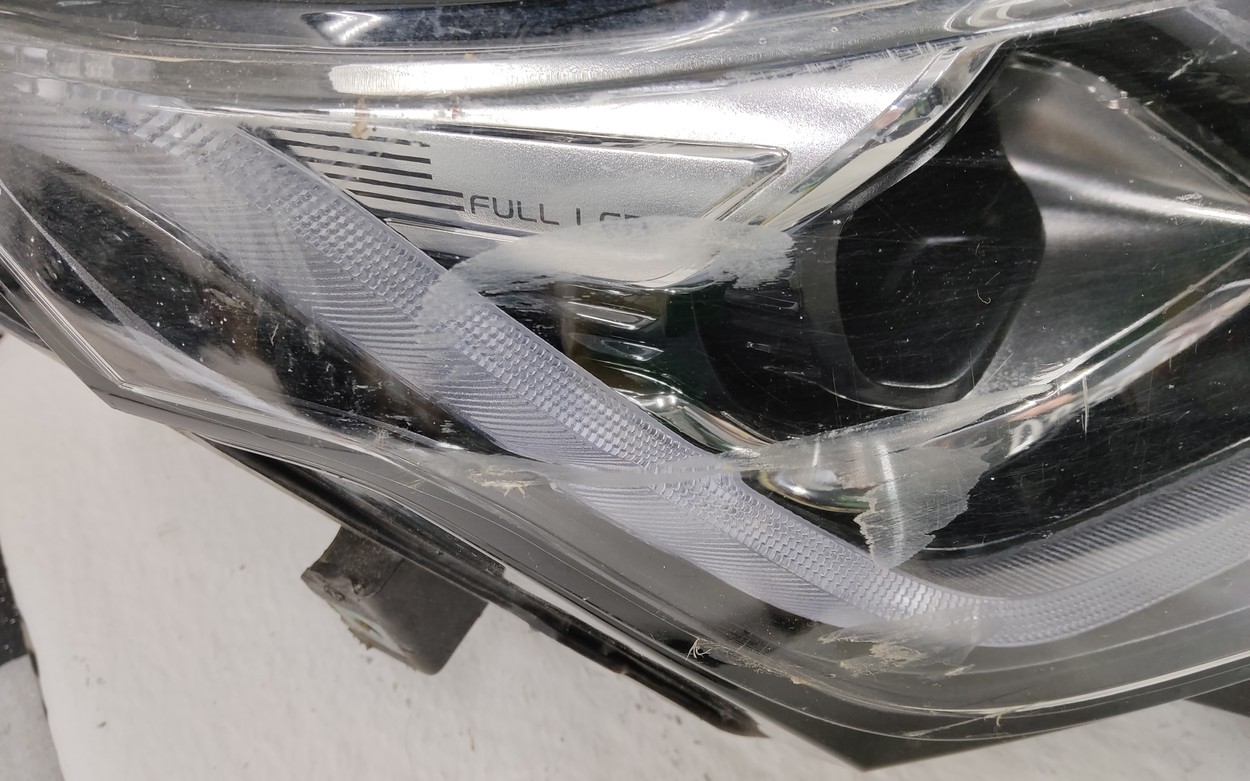 Фара передняя правая Geely Coolray LED