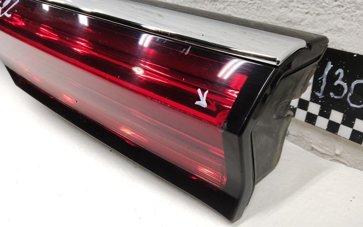 Фонарь крышки багажника Hongqi E-HS9 LED