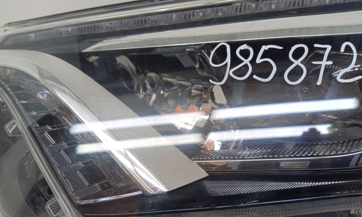 Фара передняя левая Toyota RAV4 CA40 Restail LED