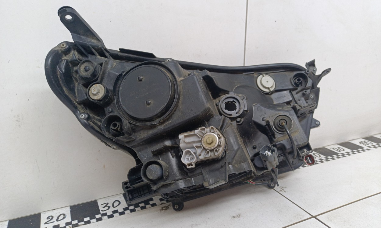 Фара передняя левая Toyota RAV4 CA40 Restail LED