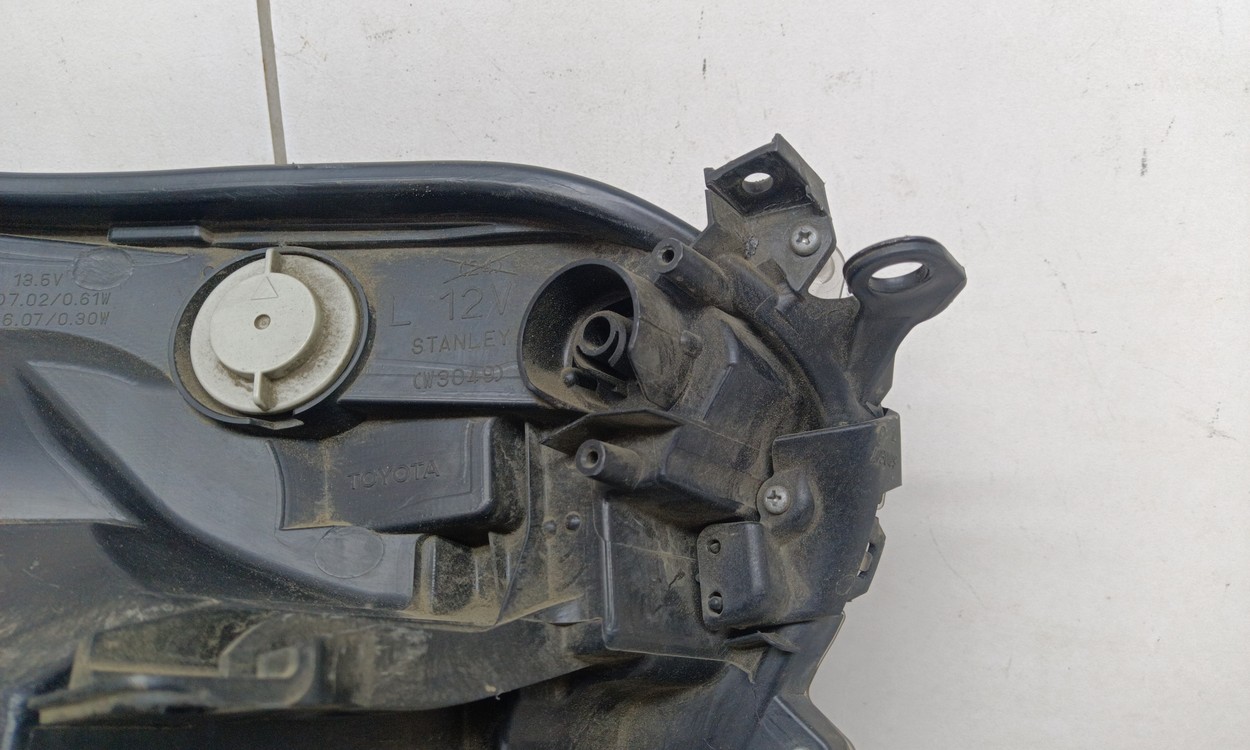Фара передняя левая Toyota RAV4 CA40 Restail LED