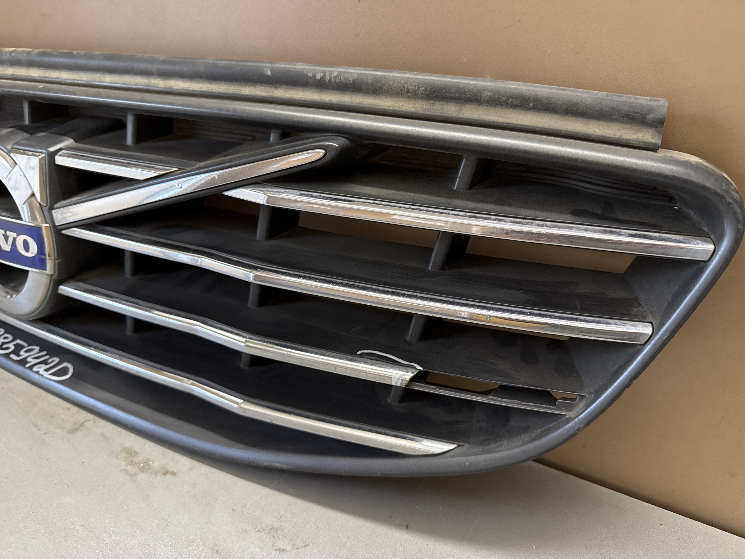 Решетка радиатора Volvo XC60 1 Restail