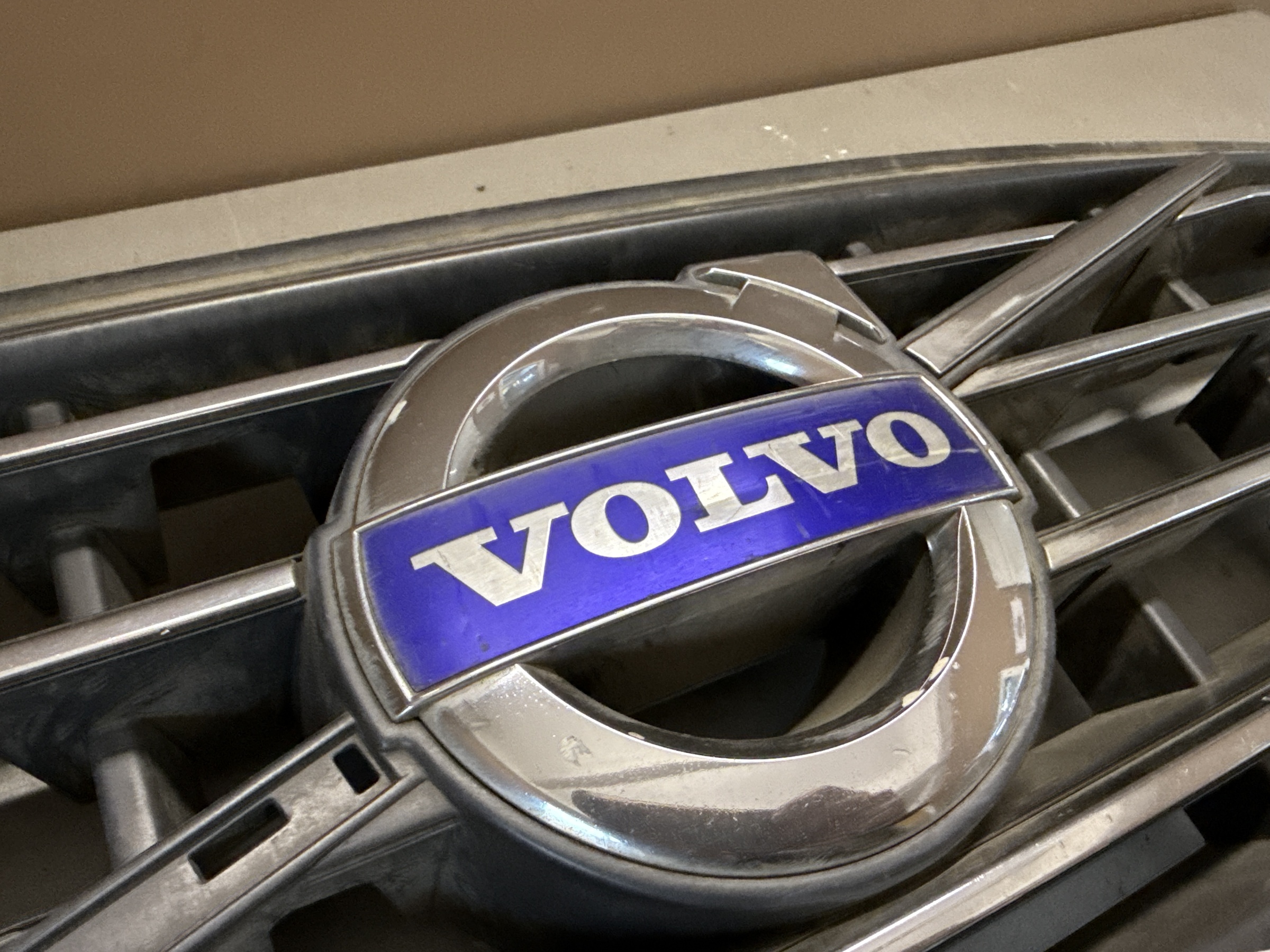 Решетка радиатора Volvo XC60 1 Restail