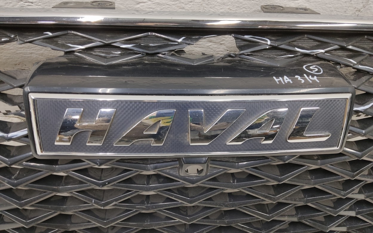 Решётка радиатора Haval F7 Restail