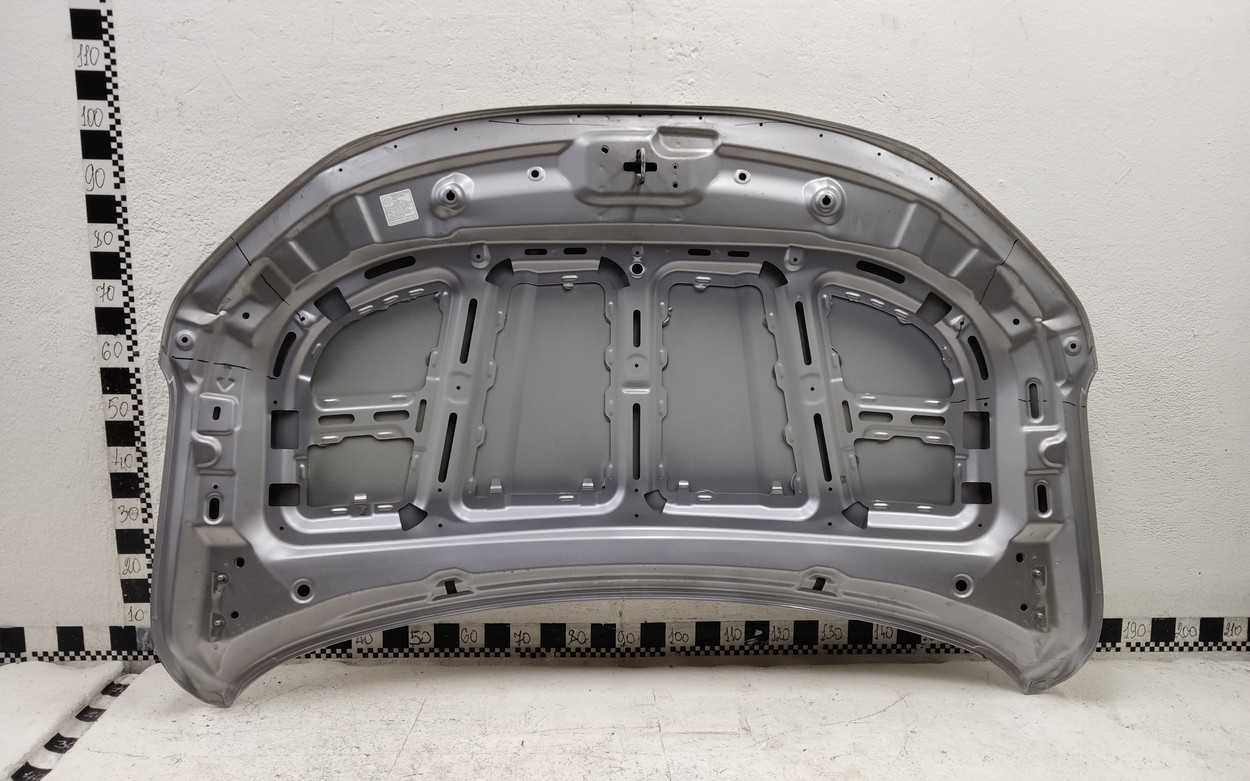 Капот Geely Coolray
