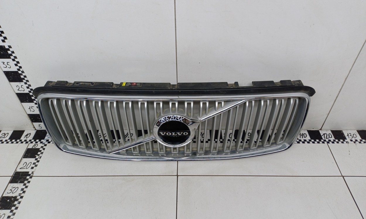 Решетка радиатора Volvo XC90 2