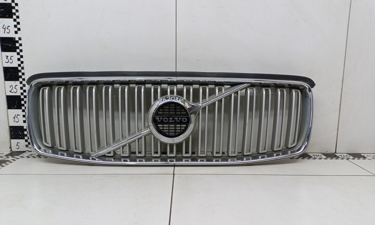 Решетка радиатора Volvo XC90 2