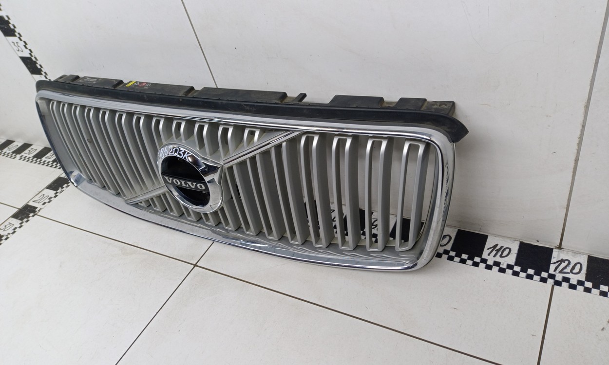 Решетка радиатора Volvo XC90 2
