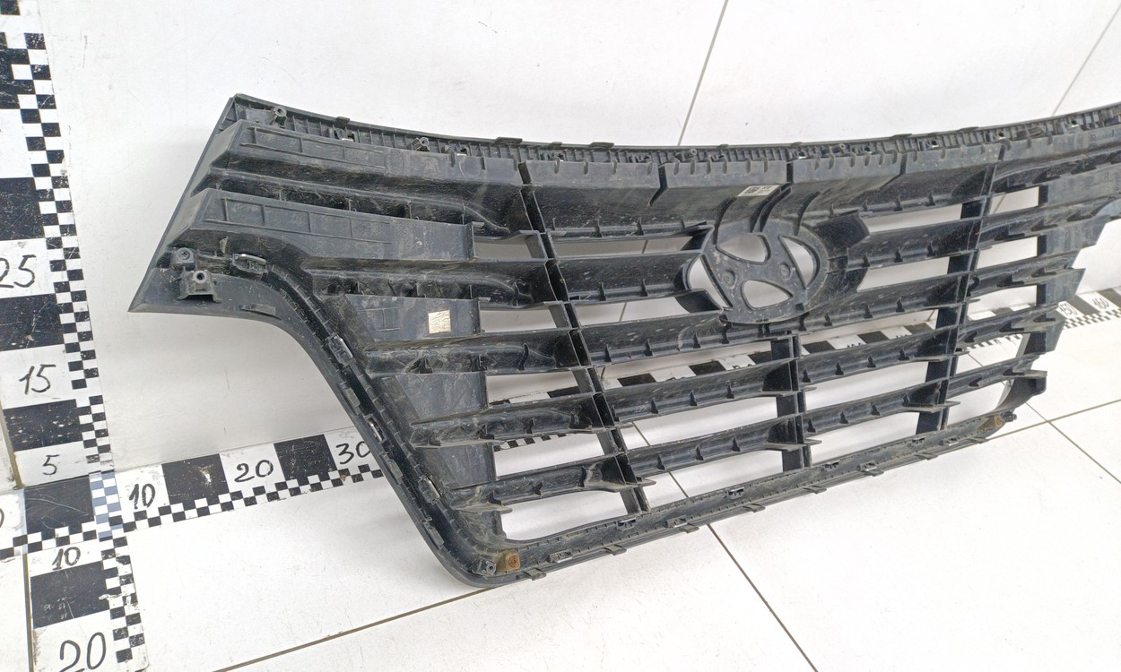 Решетка радиатора Hyundai H1 Grand Starex Restail 2