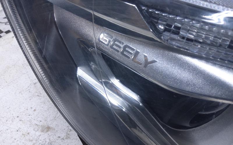 Фара передняя правая Geely Atlas LED