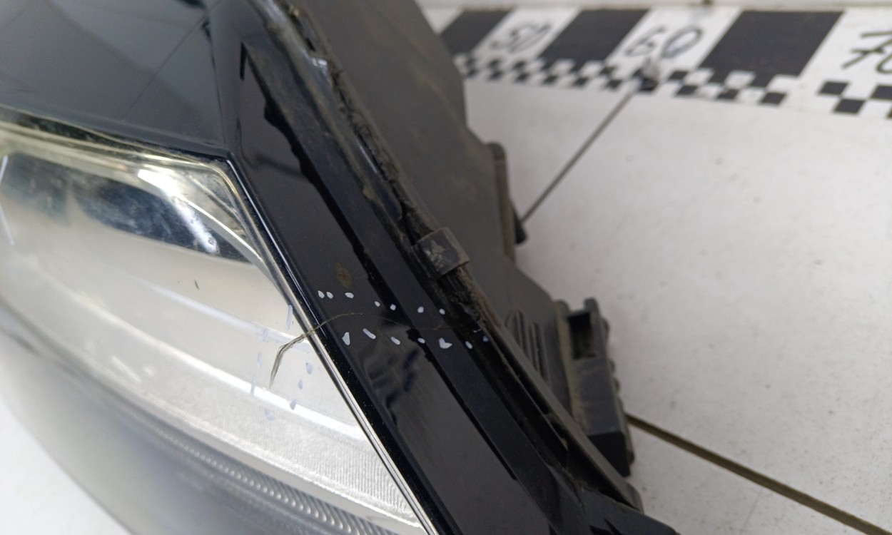 Фара передняя правая Audi A7 4G LED