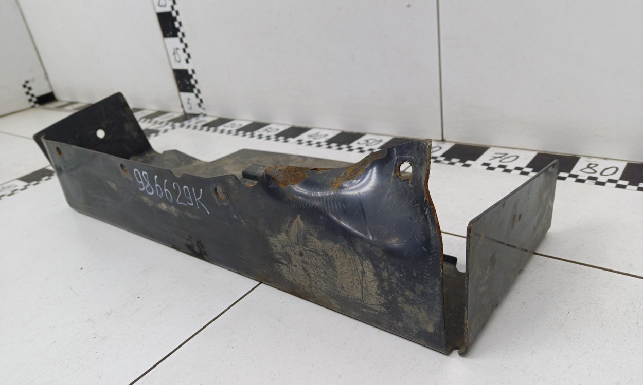 Экран теплозащитный бака Adblue Volvo FH 4