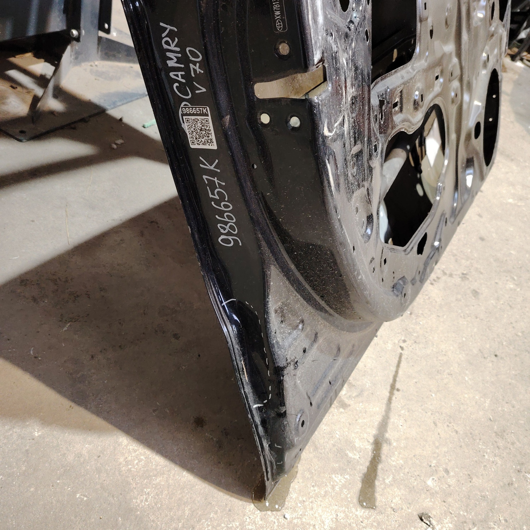 Дверь передняя левая Toyota Camry V70