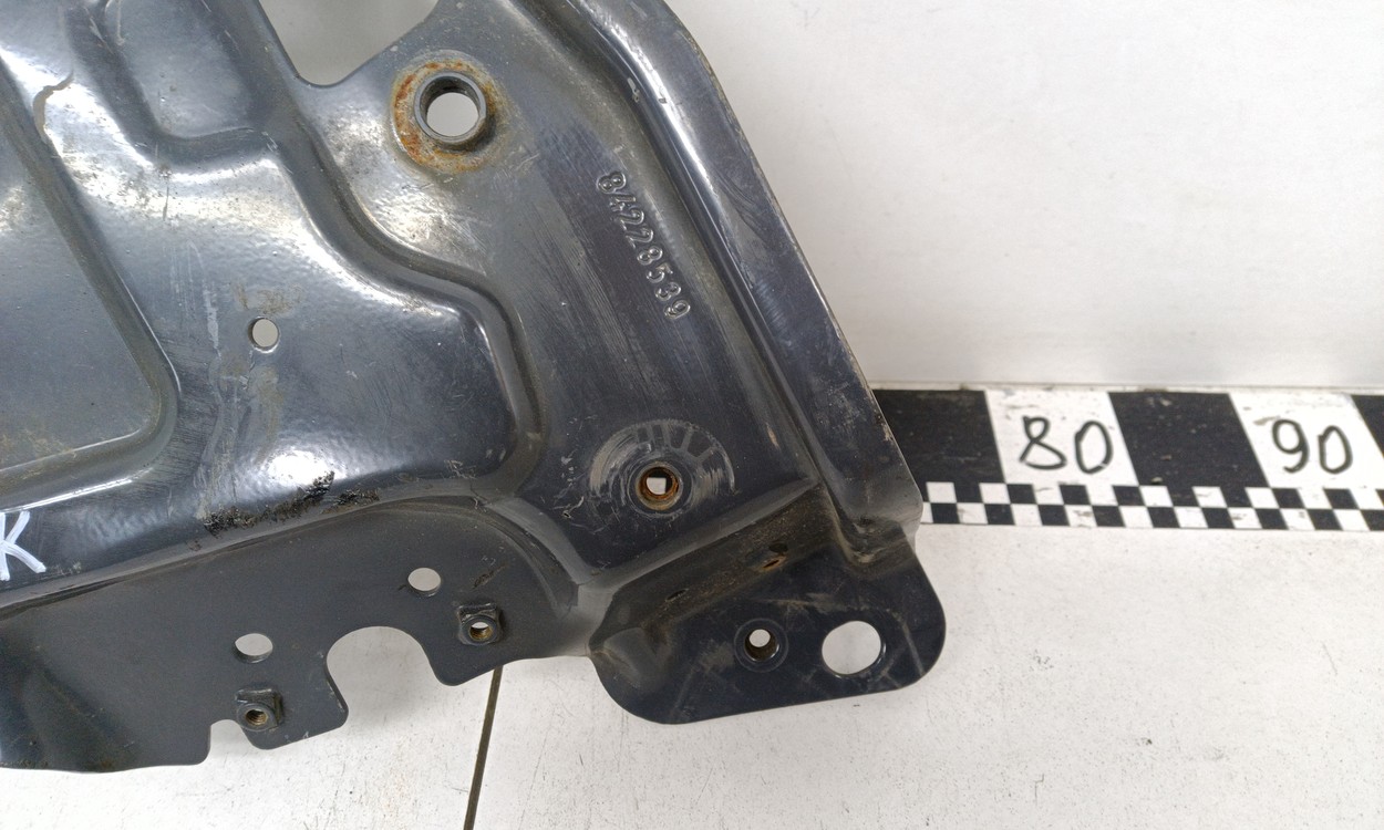 Кронштейн решётки радиатора левый Volvo FH 4