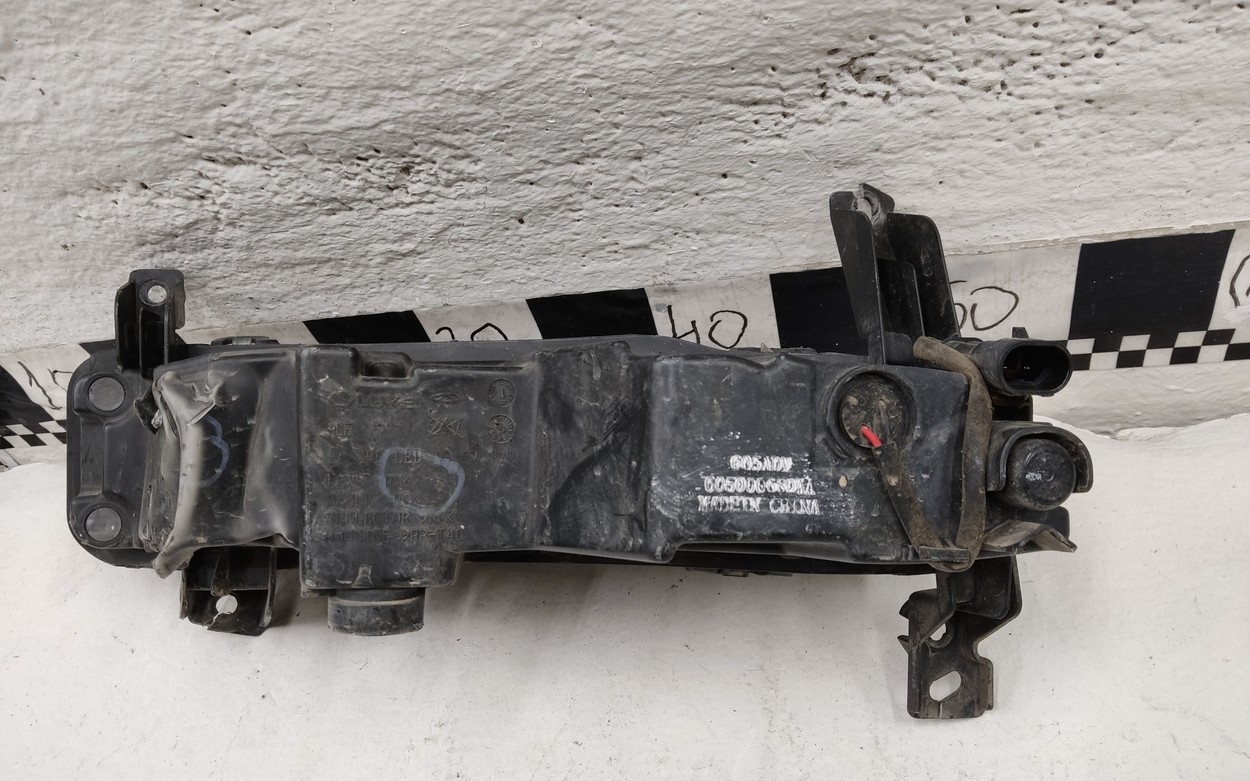 Фара ПТФ передняя правая Chery Tiggo 8 Pro LED