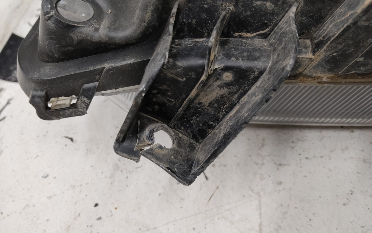 Фара ПТФ передняя правая Chery Tiggo 8 Pro LED