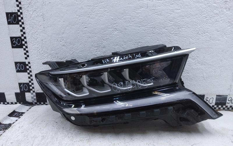 Фара передняя правая Kia Sorento 4 LED